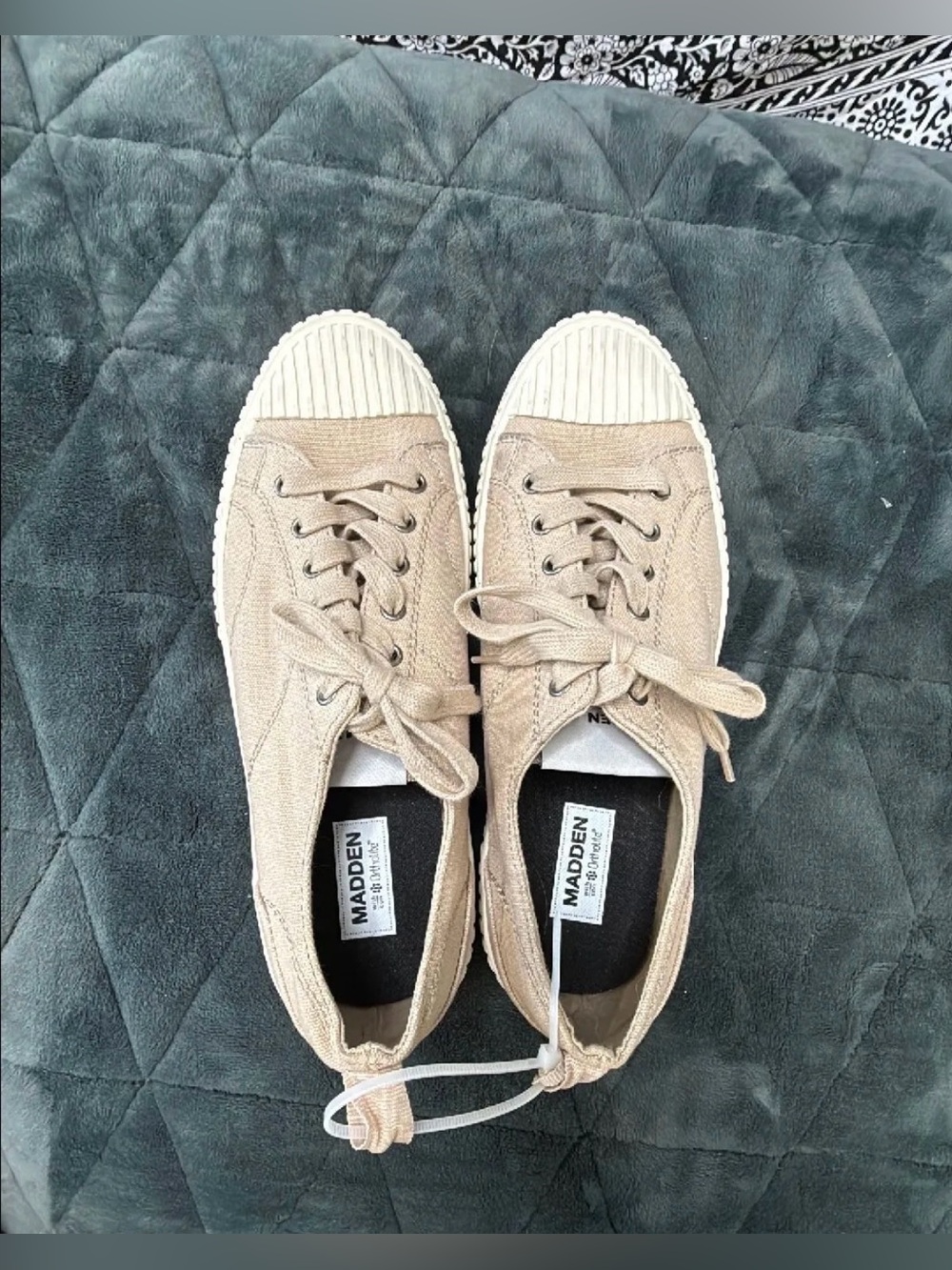Steve Madden Beige Canvas Low-Top Lace-Up Sneakers